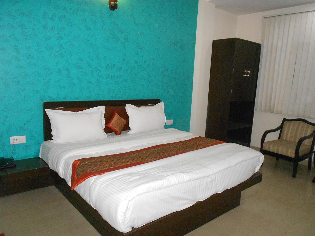 Hotel Lavanya Haridwār Extérieur photo