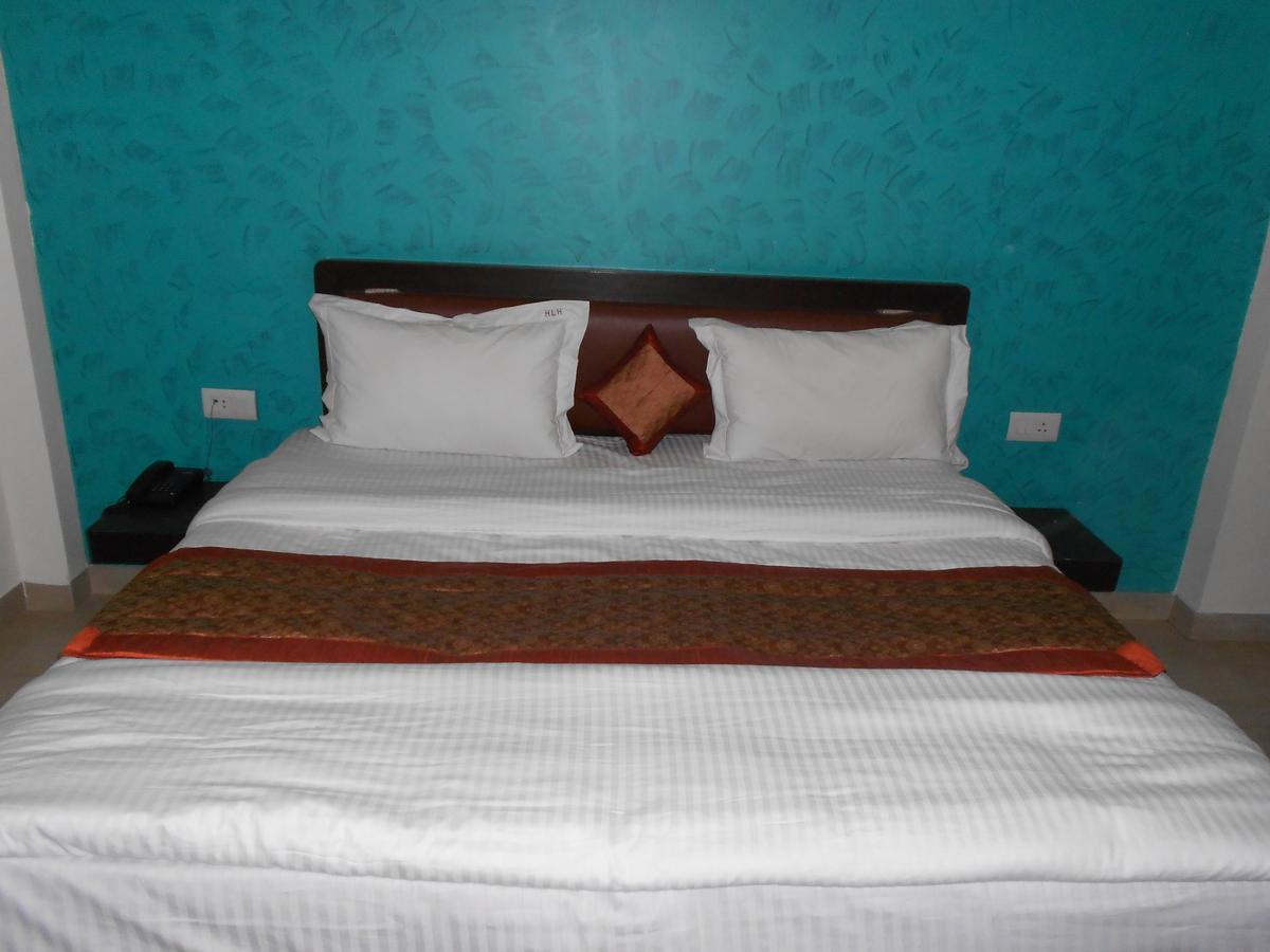 Hotel Lavanya Haridwār Extérieur photo